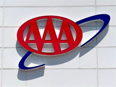 are aaa offices open in ri